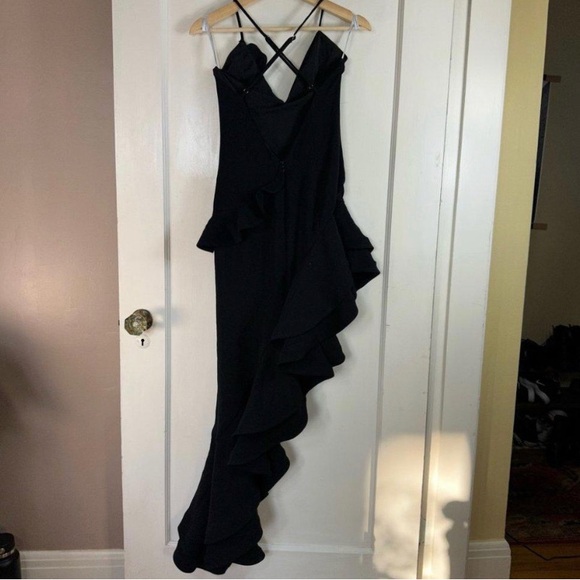 NWT Lovers and Friends Black Ruffle Asymmetrical Riya Gown - Picture 11 of 11